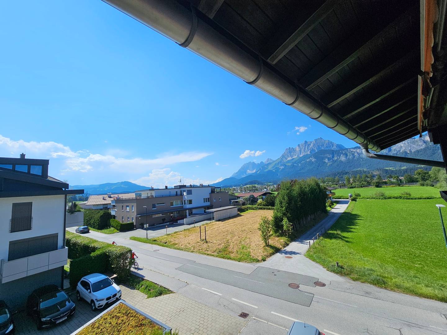 Wohnung mit Kaiserblick und zwei Stellplätzen