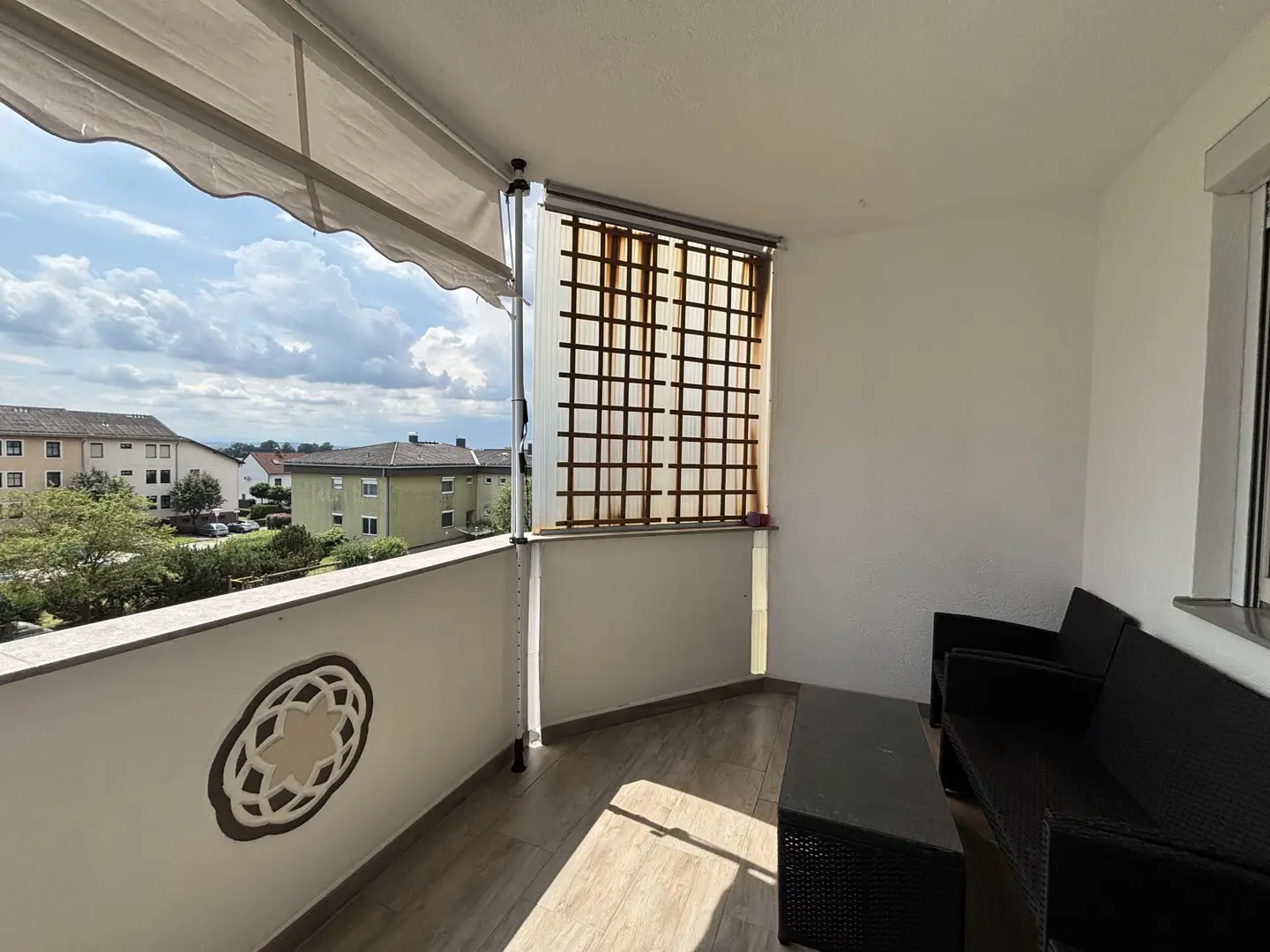 Familienhit: 4 Zimmer Wohnung-saniert-modern-sehr gepflegt