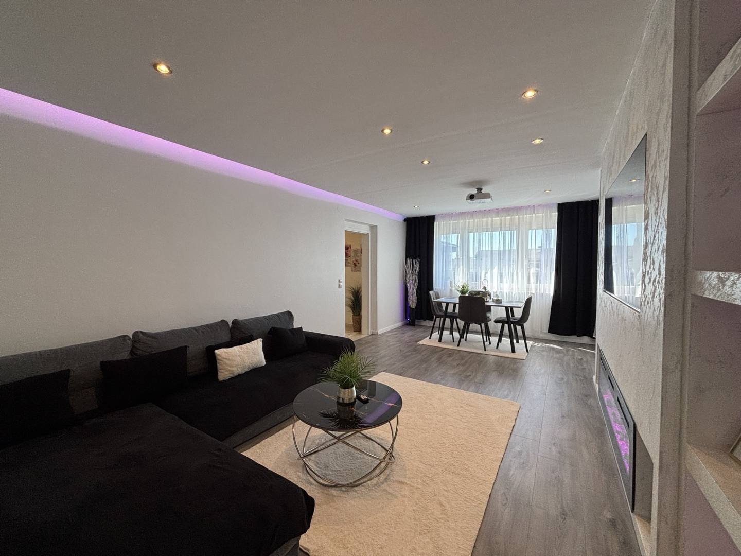 Familienhit:  4 Zimmer Wohnung-saniert-modern-sehr gepflegt