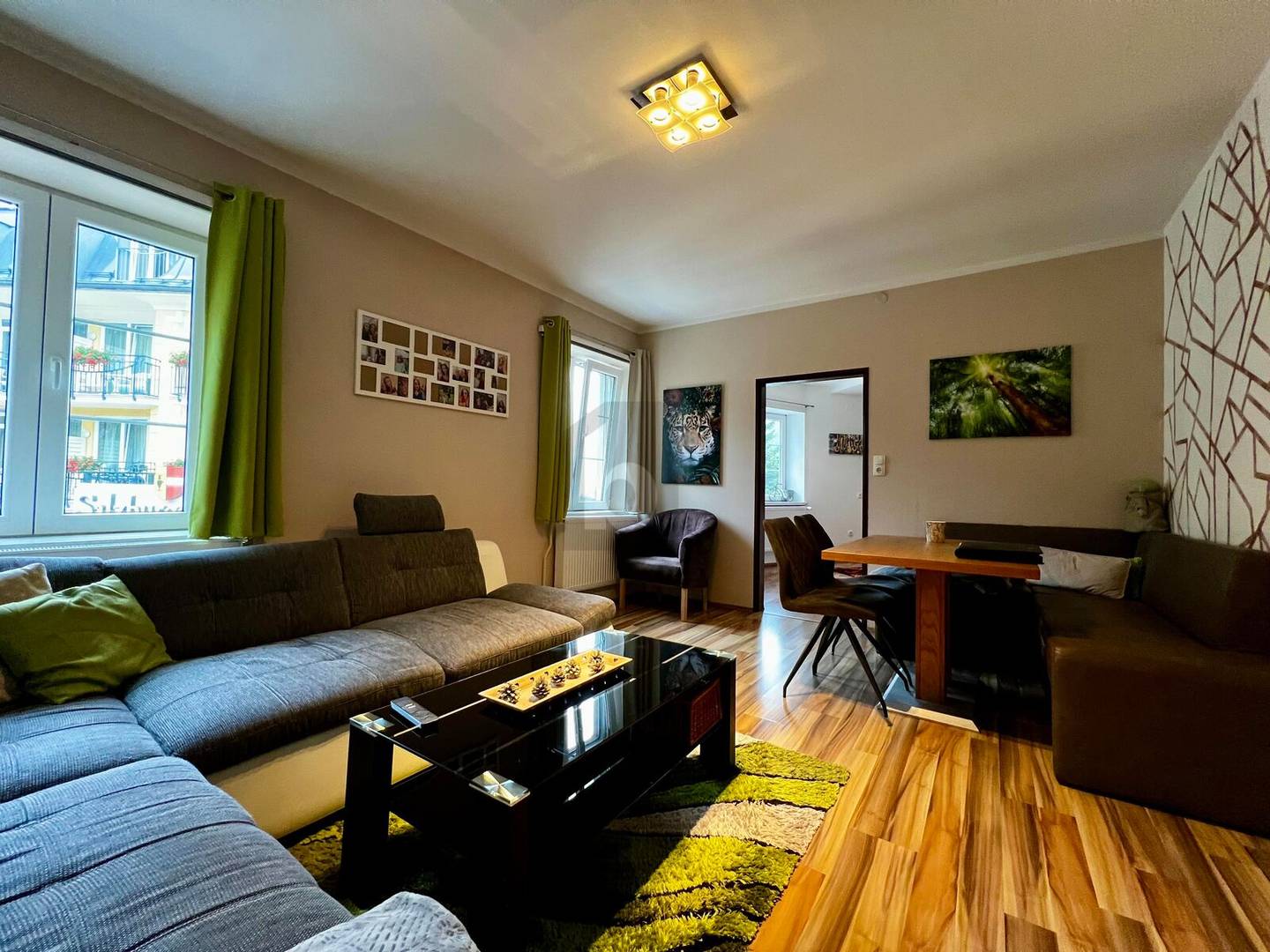 Zentrale teilbare Wohnung mit Stellplatz