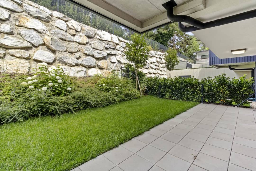Wohnung Neubau mit hofseitigem Garten