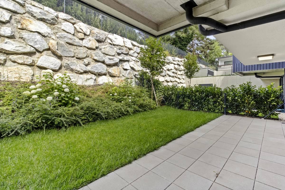 Wohnung Neubau mit hofseitigem Garten