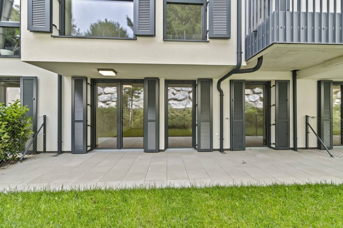 Apartment with garden and terrace in a new build