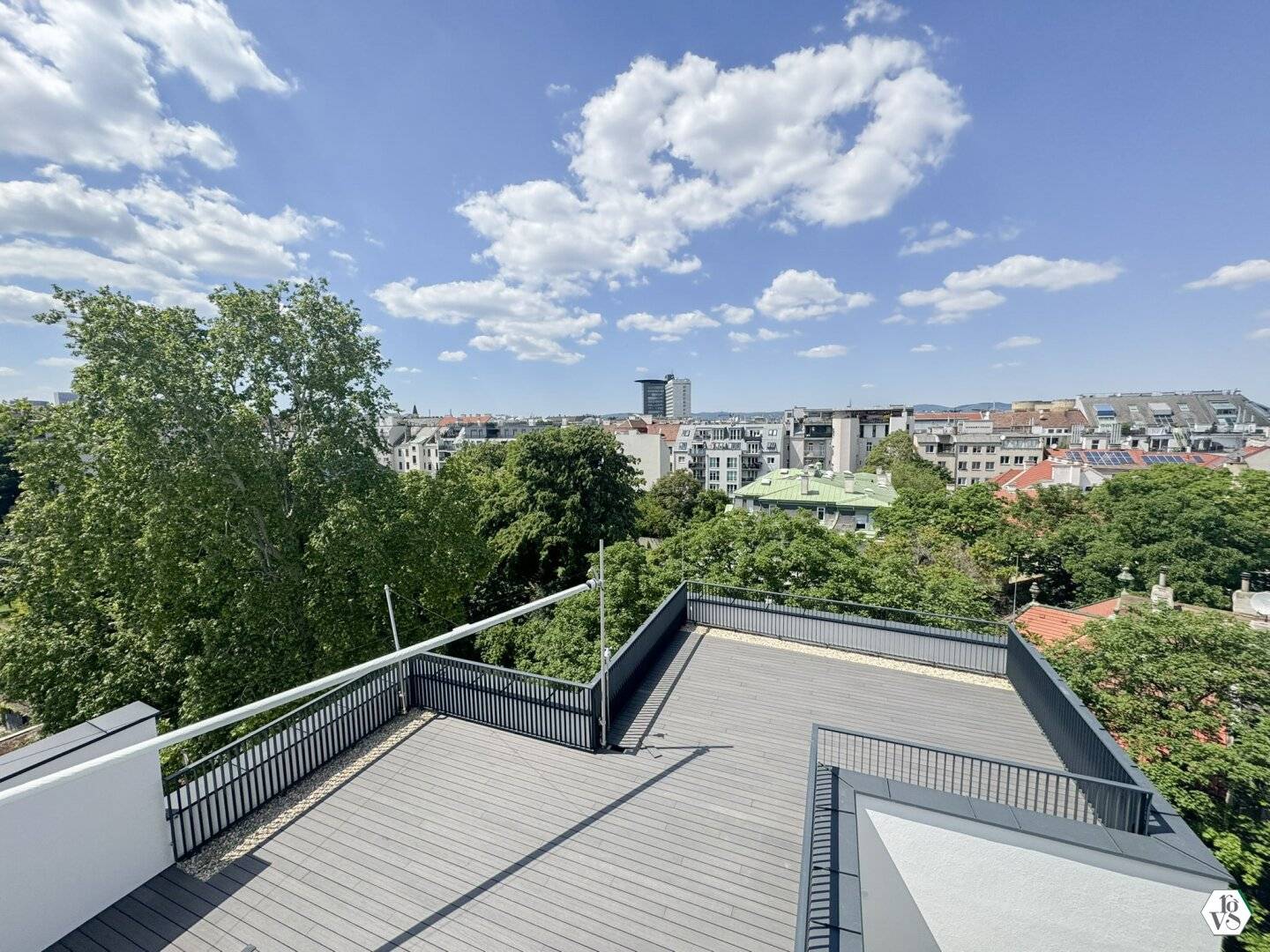 Dachgeschosswohnung Erstbezug mit vier Terrassen