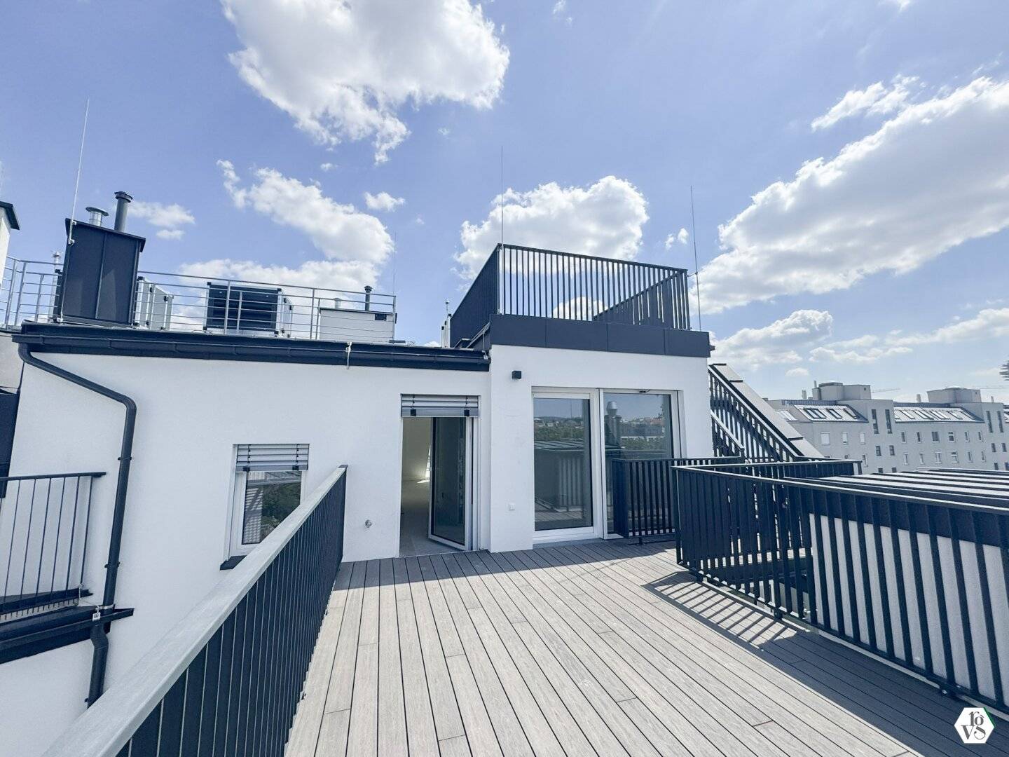 Dachgeschosswohnung Erstbezug mit vier Terrassen