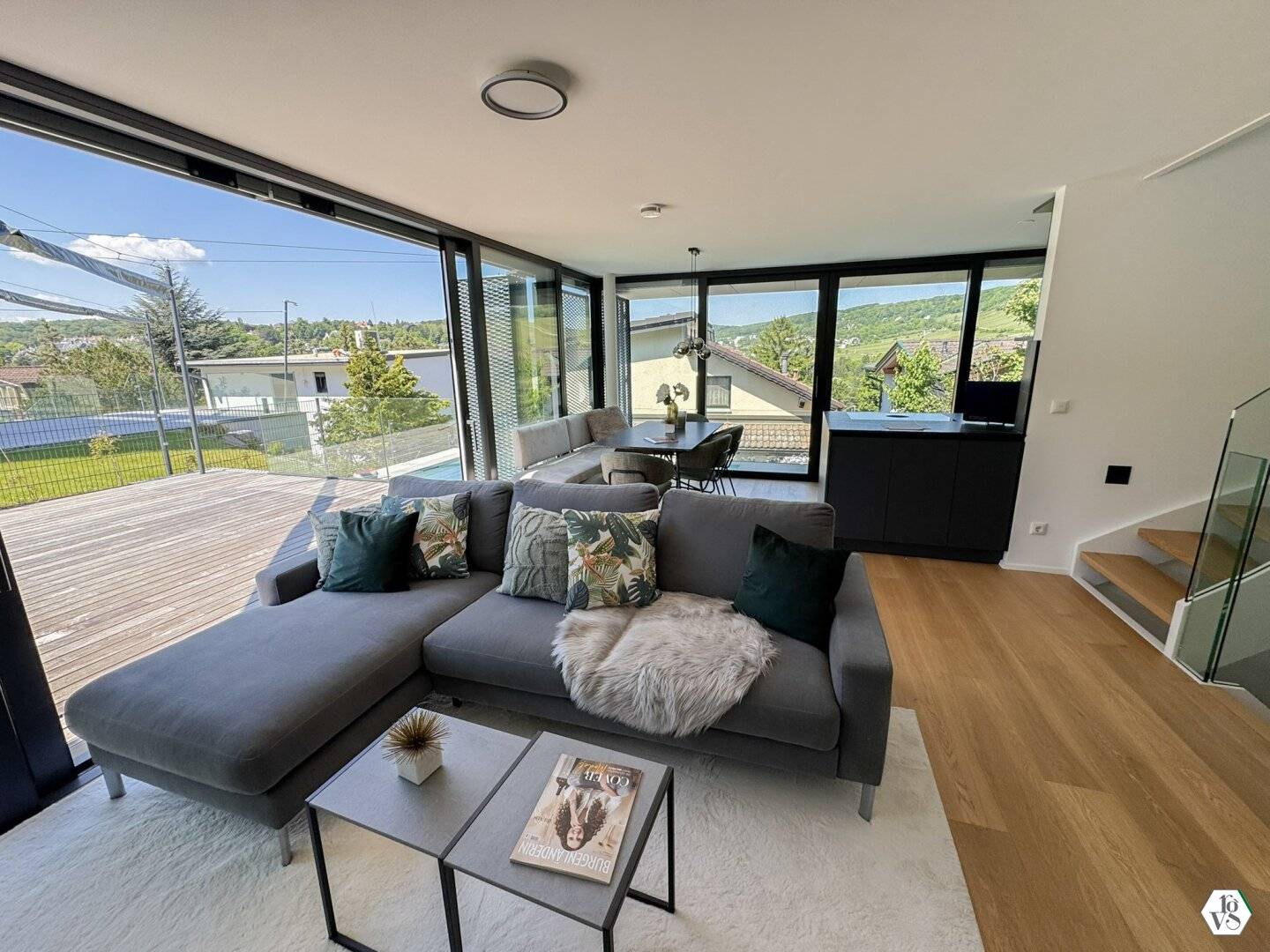 Exclusive new villa in absolute quiet location with pool