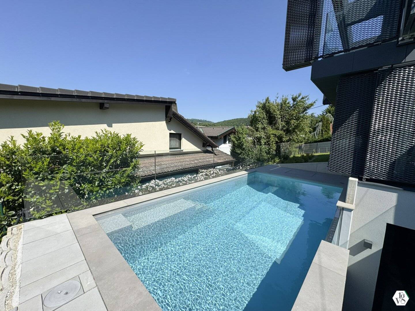 Exclusive new villa in absolute quiet location with pool