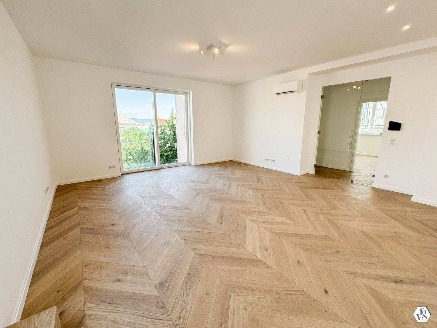 Dachgeschosswohnung Erstbezug Terrasse Parklage