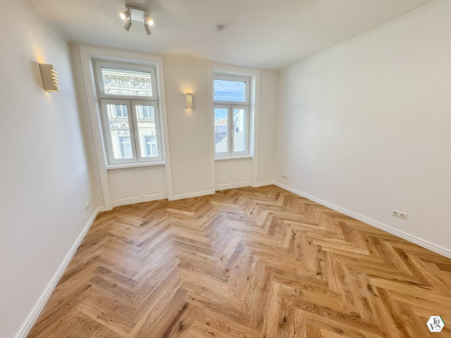 Renovated apartment with loggia first occupancy