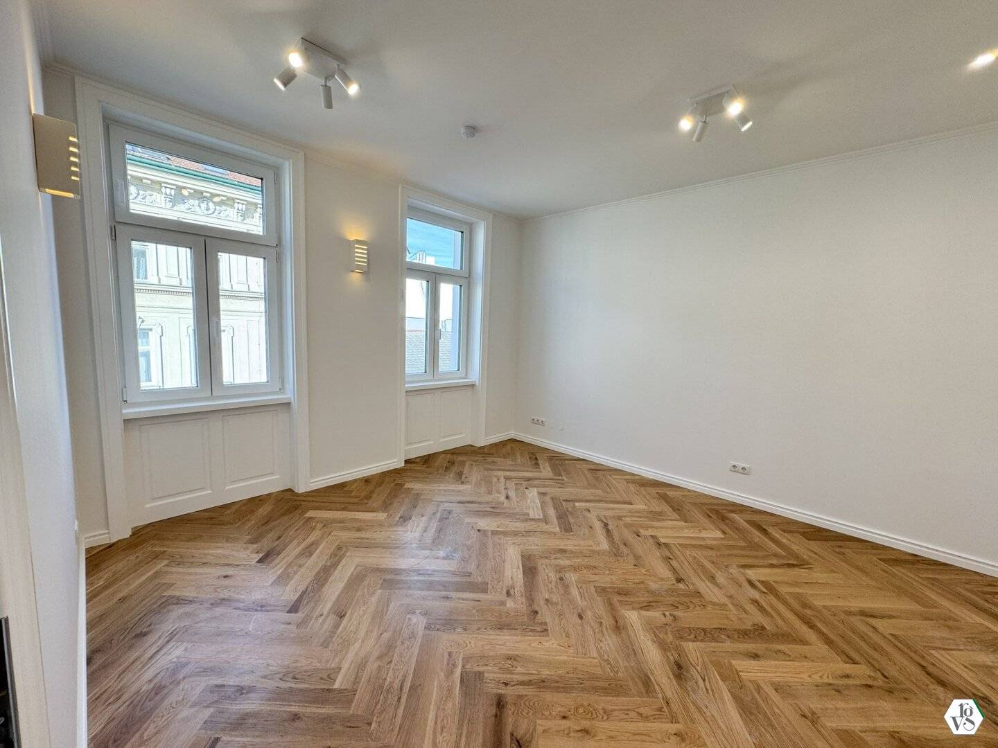 Renovated apartment with loggia first occupancy
