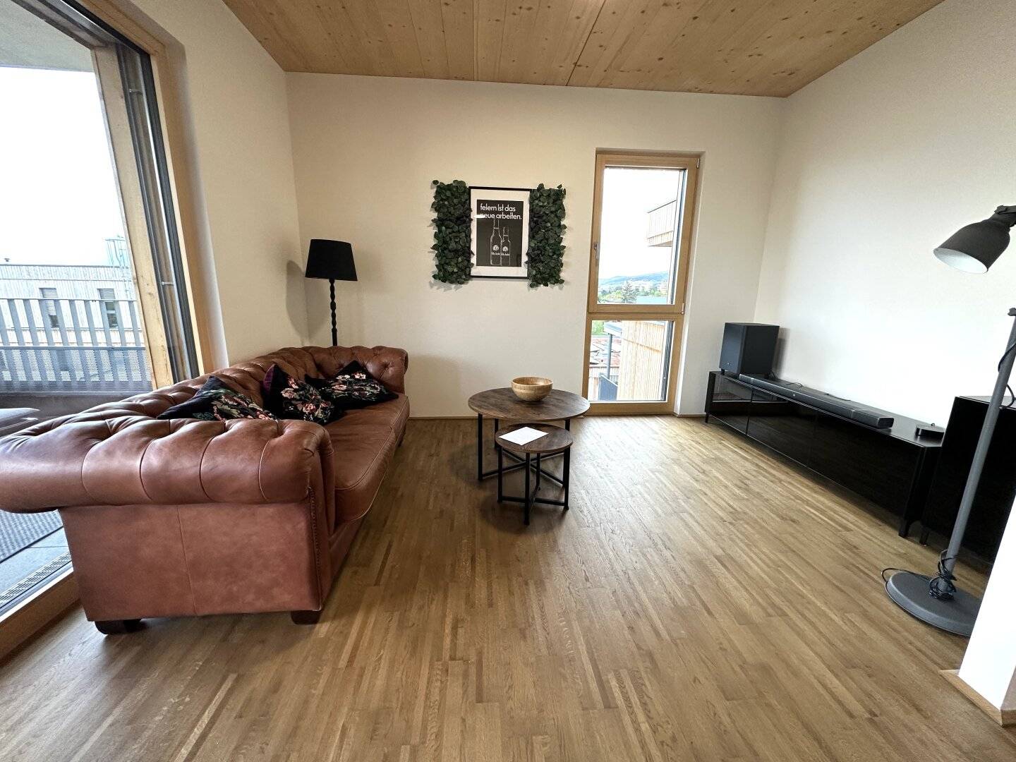 Wunderschöne & vollmöblierte 2-Zimmerwohnung in absoluter Ruhelage mit schönem Ausblick von großer Terrasse - en suite Badezimmer inklusive