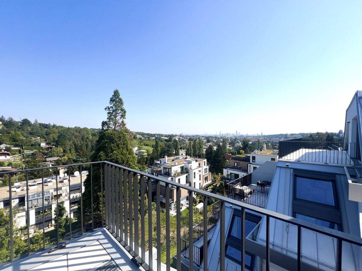Top floor apartment Vienna view terrace no commission