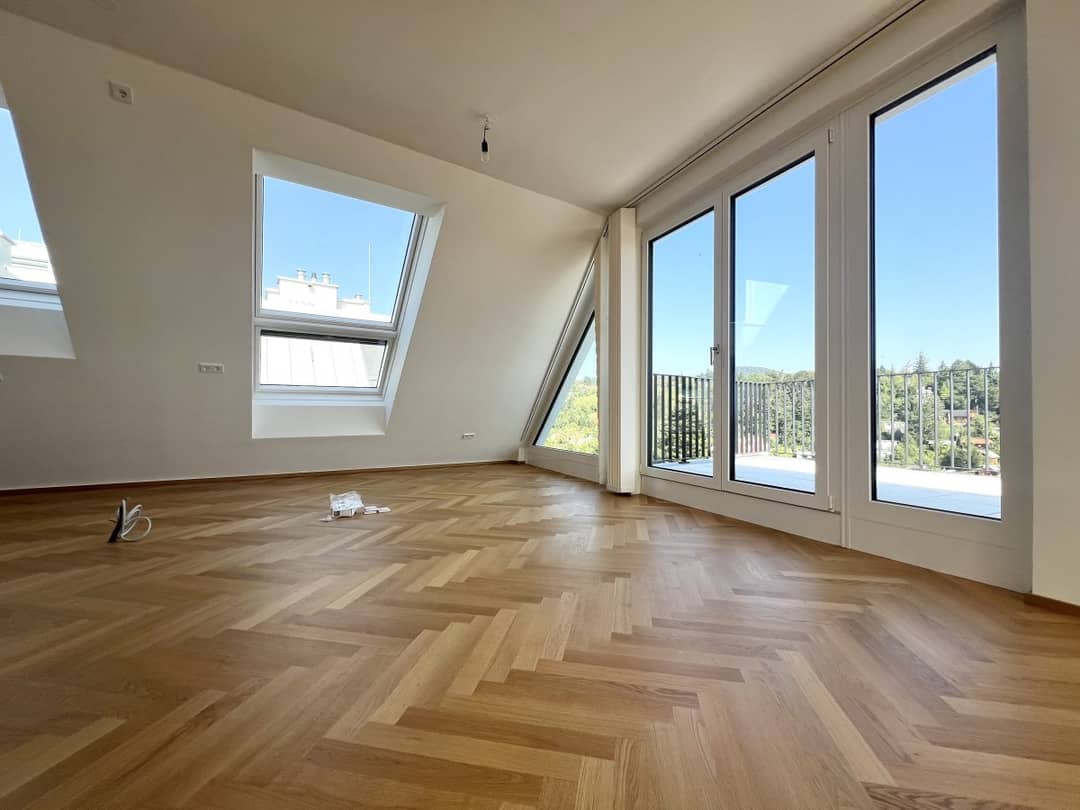 Dachgeschosswohnung mit Panoramablick und Terrasse