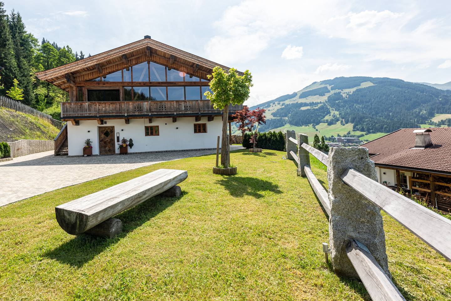 Altbauwohnung Panoramablick und Wagstättbahn nah
