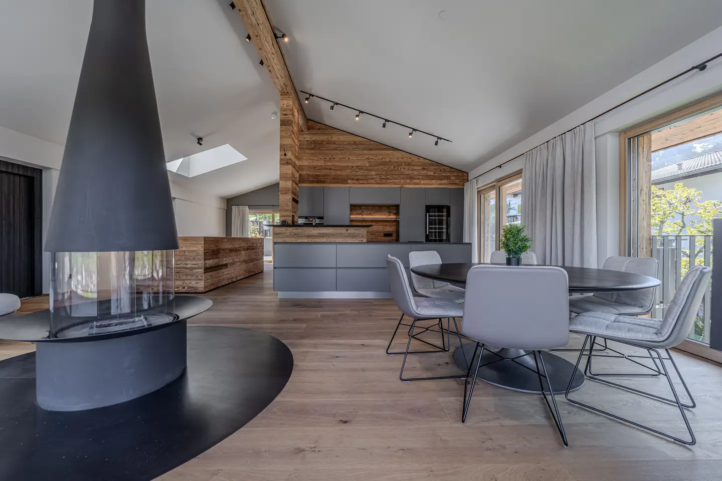 Edle Chalets in „Ski-in & Ski-out“-Lage mit imposanten Kaiserblick