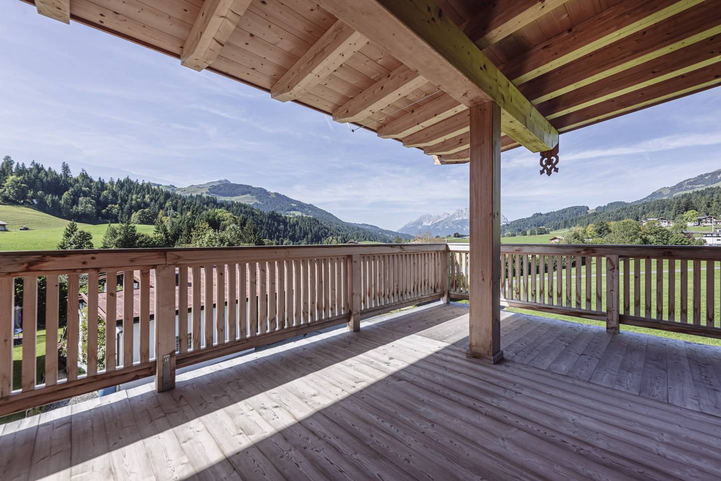 Großzügiges Mehrgenerationenhaus in edlem Tiroler Landhausstil