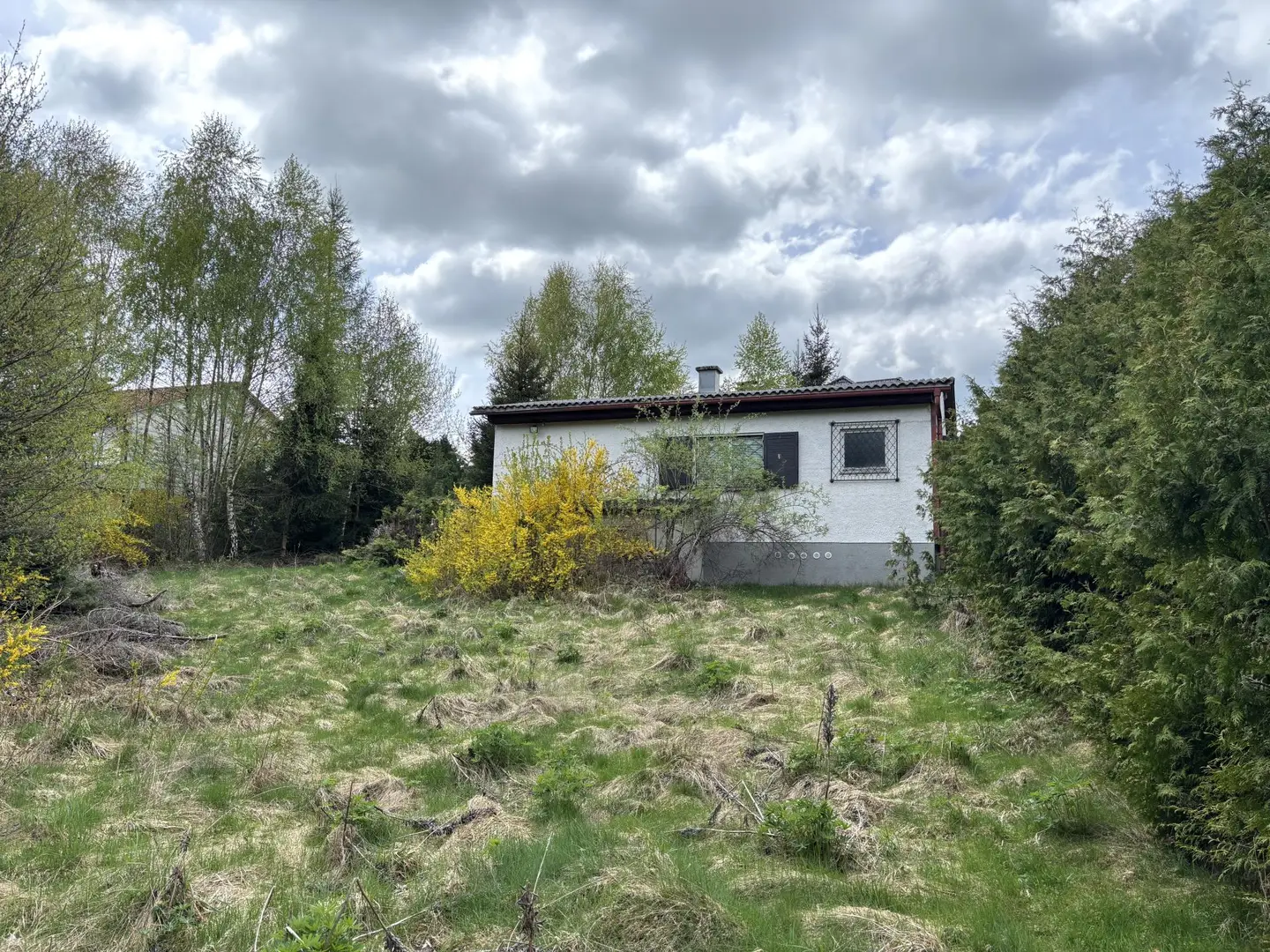 Plot with old building in Davidschlag