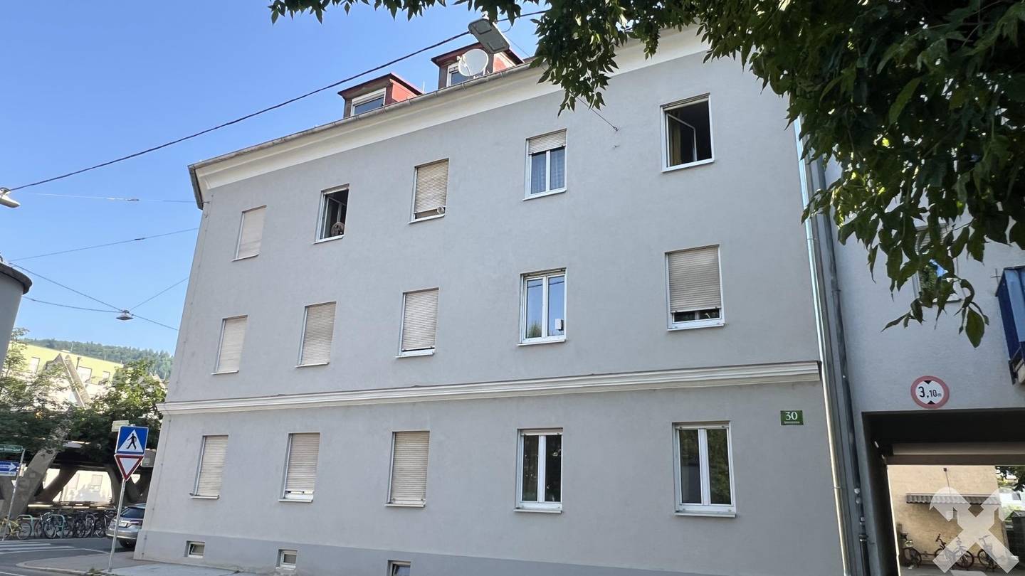 Ruhige Dachgeschosswohnung in Eggenberg sofort beziehbar
