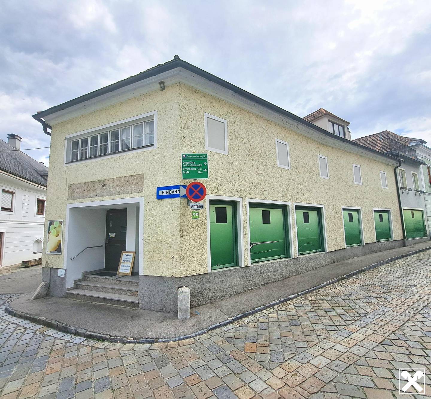 Mehrfamilienhaus in Spitz an der Donau – Zentral, Ausbaupotenzial