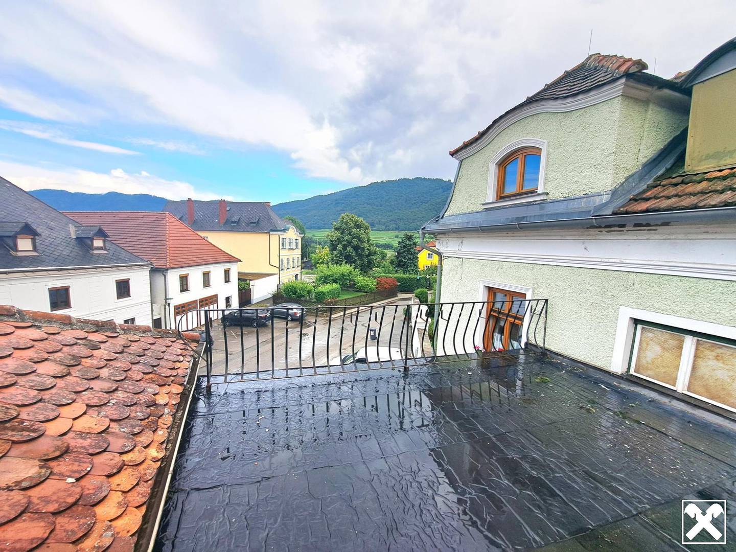 Mehrfamilienhaus in Spitz an der Donau – Zentral, Ausbaupotenzial