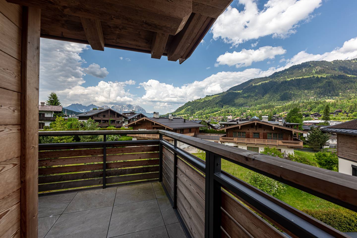 Penthouse near the Hahnenkammbahn with sauna