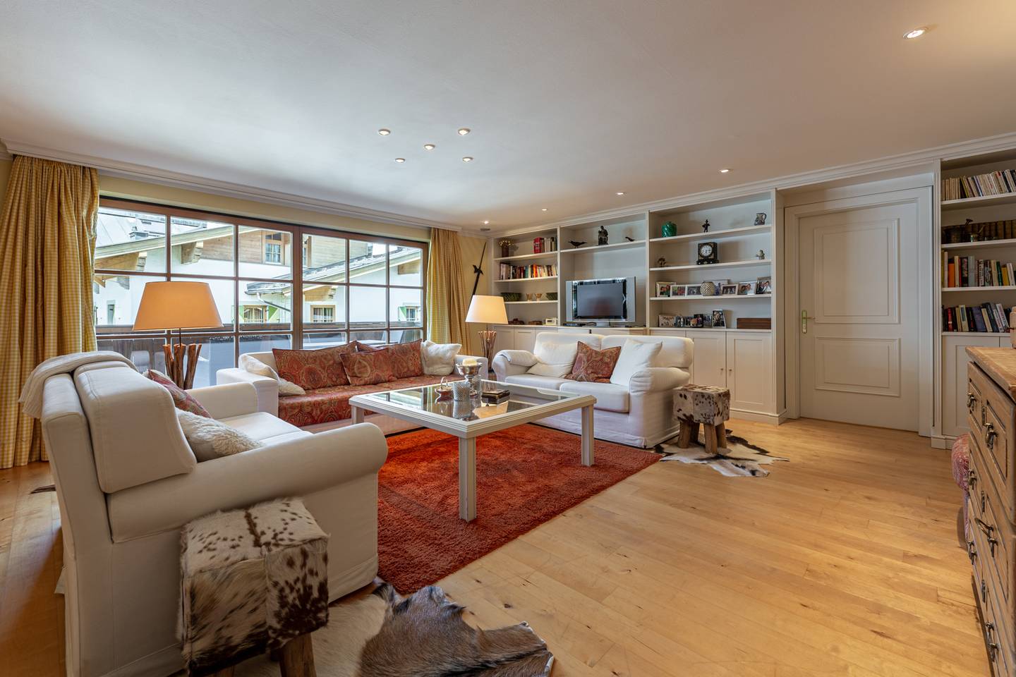 Wohnung mit umlaufendem Balkon Blick Hahnenkamm