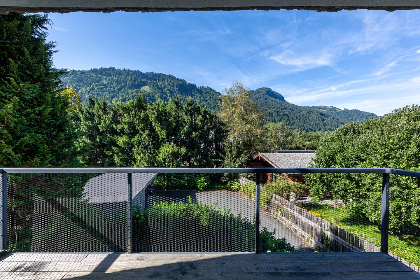 Neuwertige Wohnung mit Bergblick in Kitzbühel