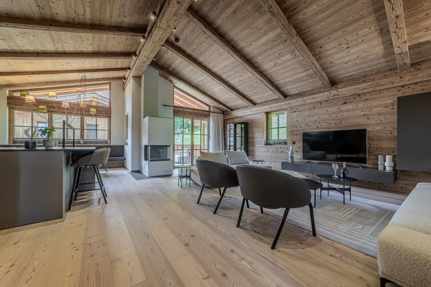 Neubau Chalet in begehrter, ruhiger Ortsrandlage