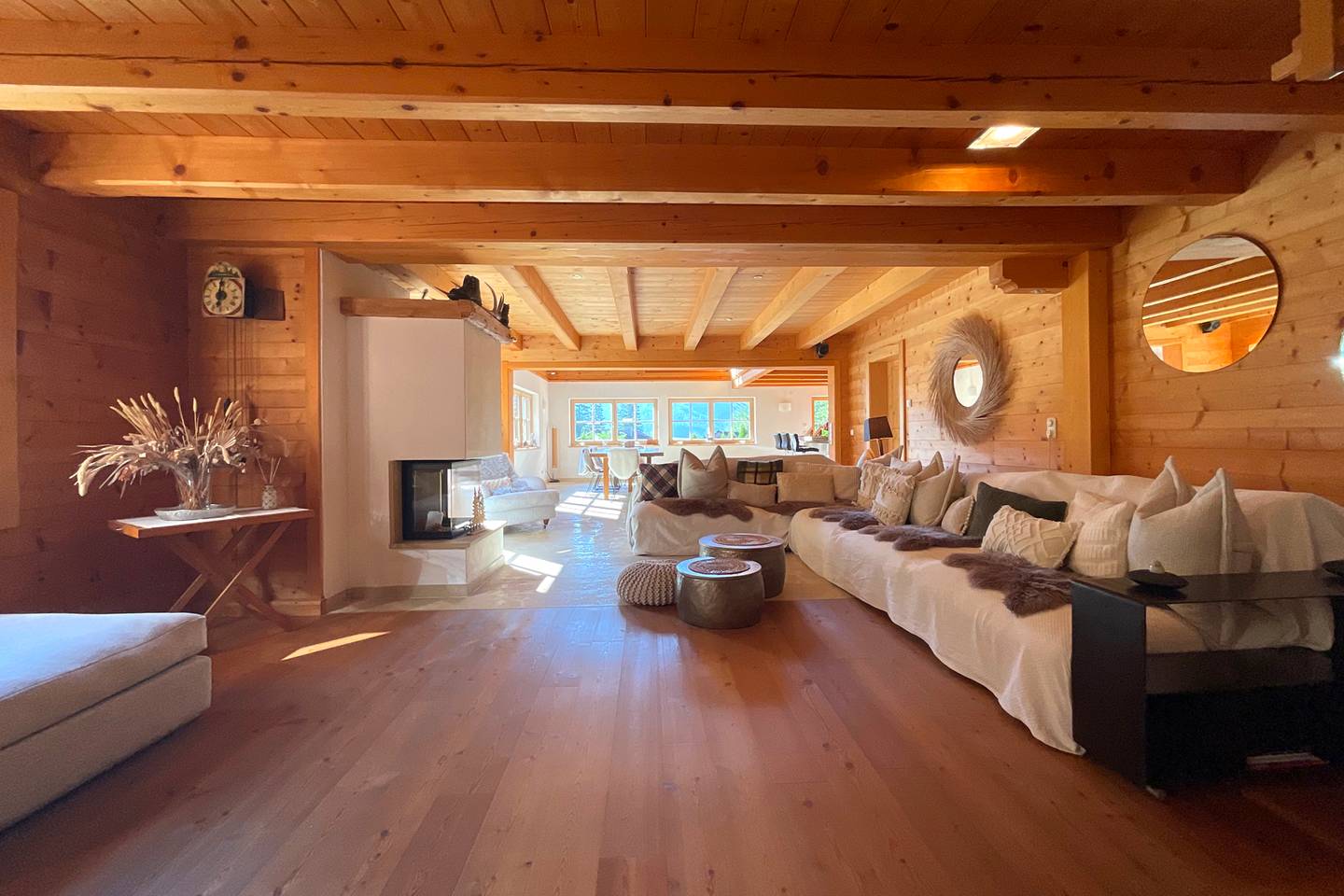Apartment Wellness Chalet with Sauna and Outdoor Pool