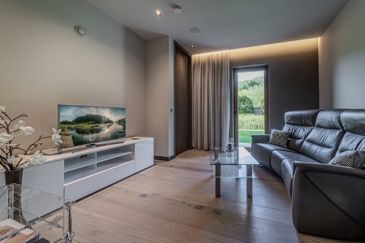 Erdgeschosswohnung mit großem Garten und Terrasse