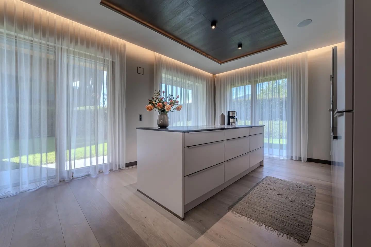 Ground floor apartment with terrace and garden