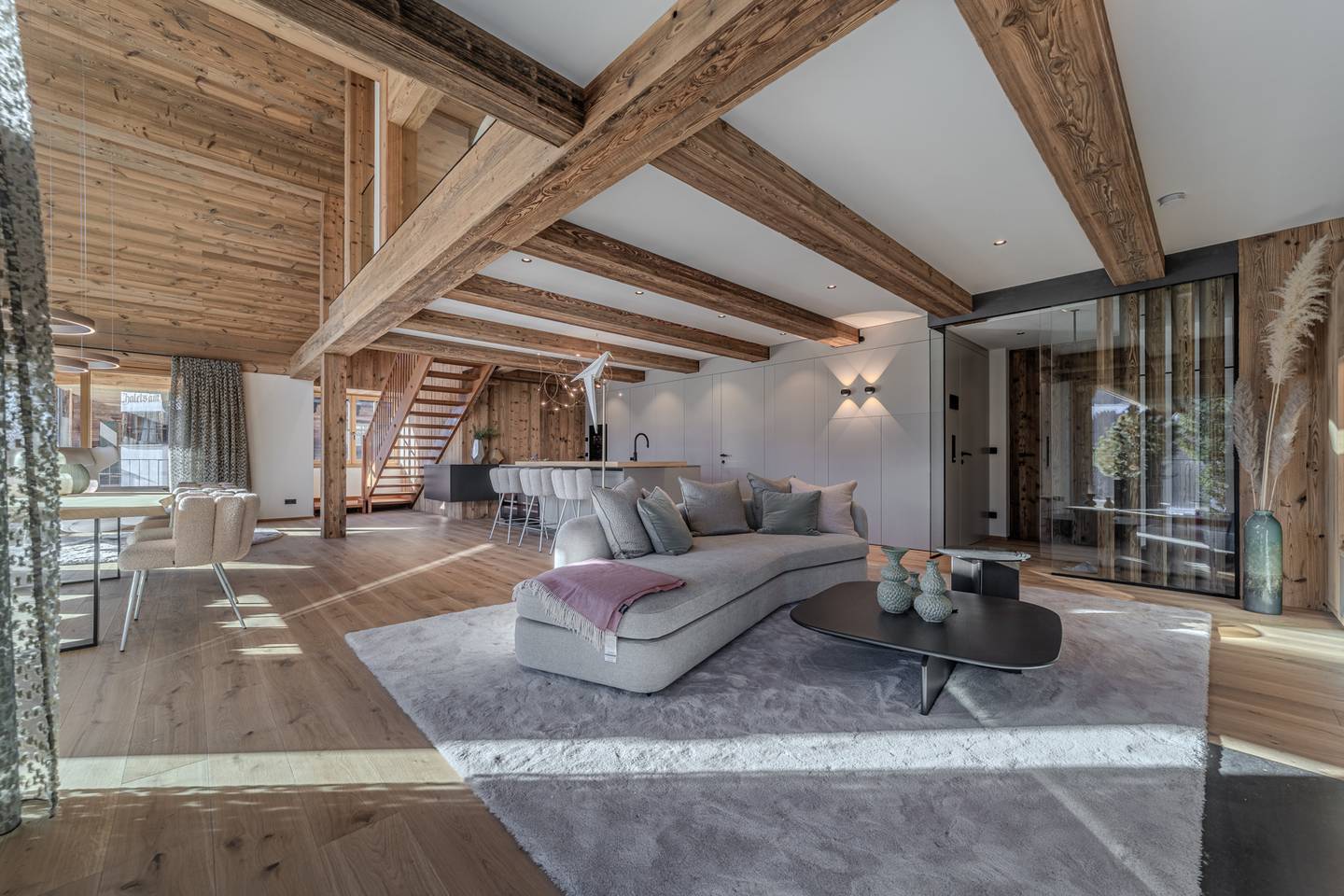 Penthouse mit unverbaubarem Bergblick und Sauna