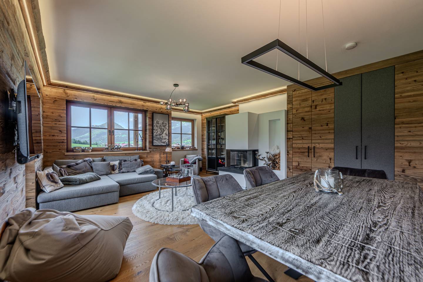 Apartment in Kirchberg center with mountain view
