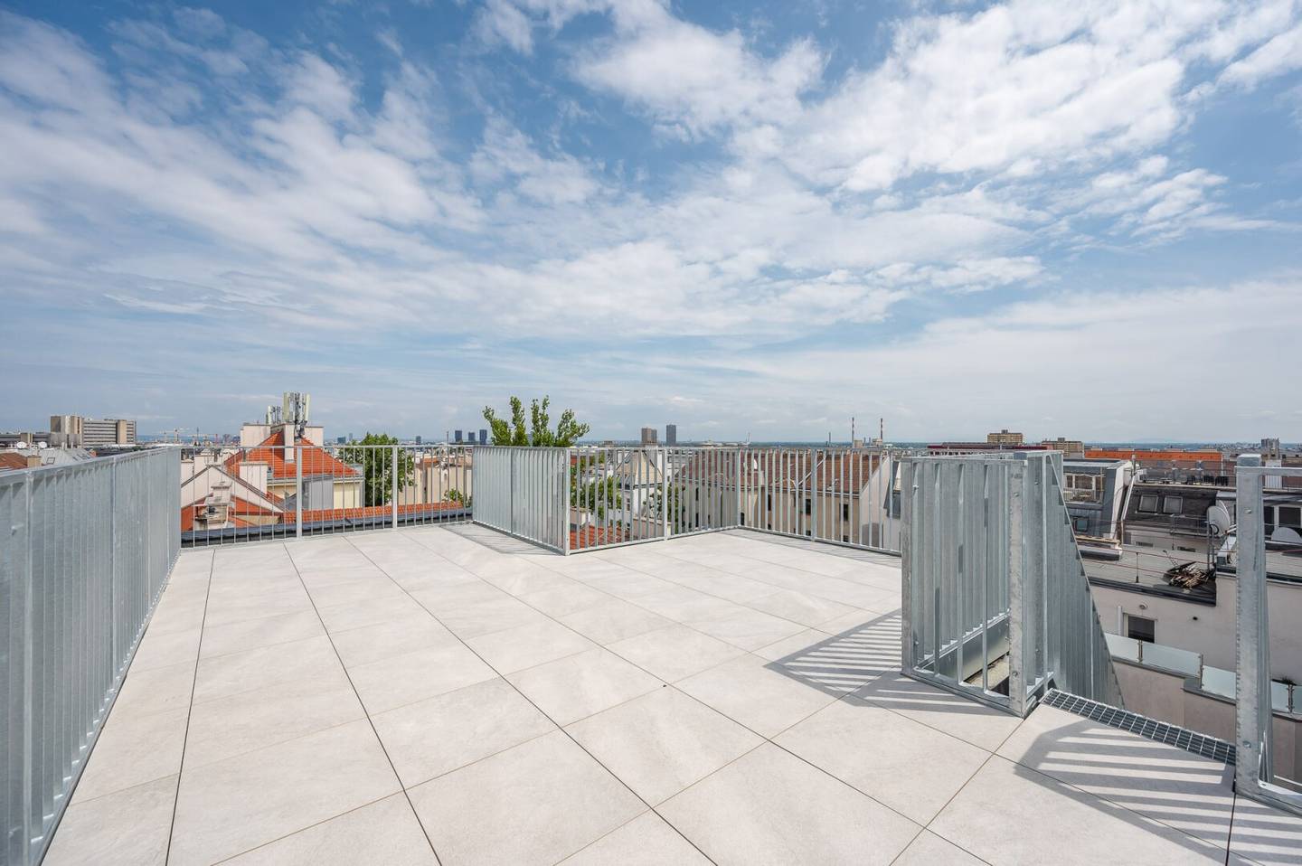 FonteFlats Fantastic 4 room Attic Apartment First Occupancy with Great Roof Terrace