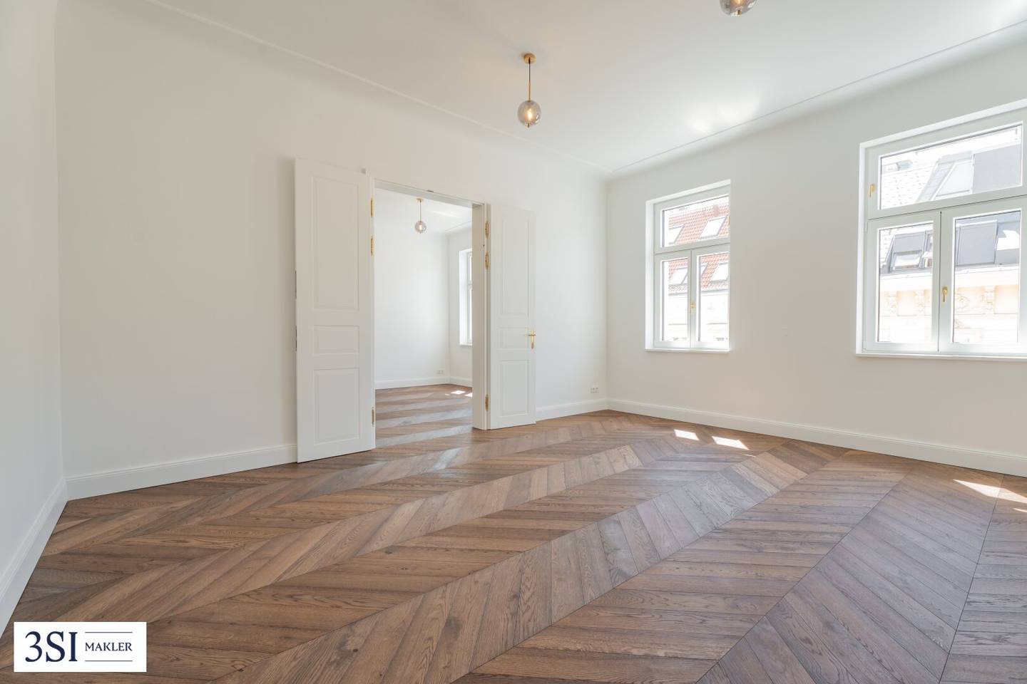 Stylishly renovated turn-of-the-century building near the Servitenviertel