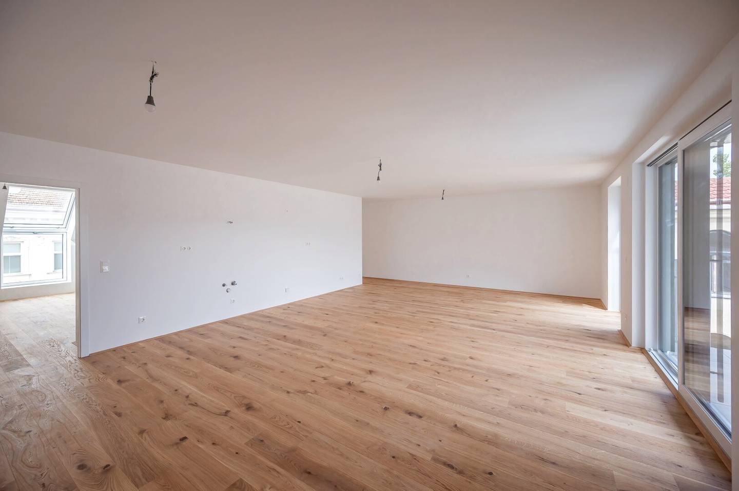 FonteFlats High Quality Four Room New Build First Occupancy with Great Terrace
