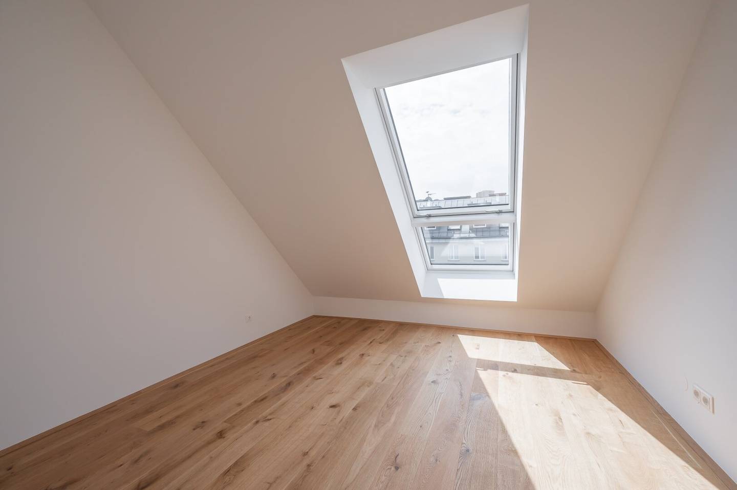 Dachgeschosswohnung Erstbezug Dachterrasse Aufzug