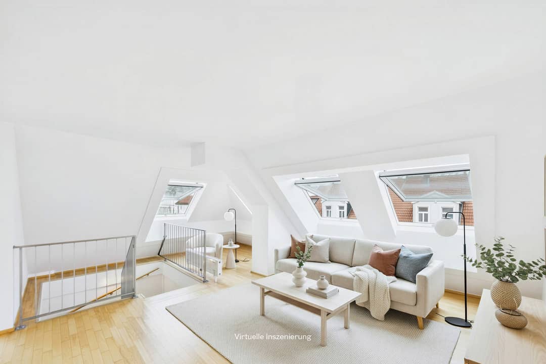 Top floor apartment with roof terrace and parking