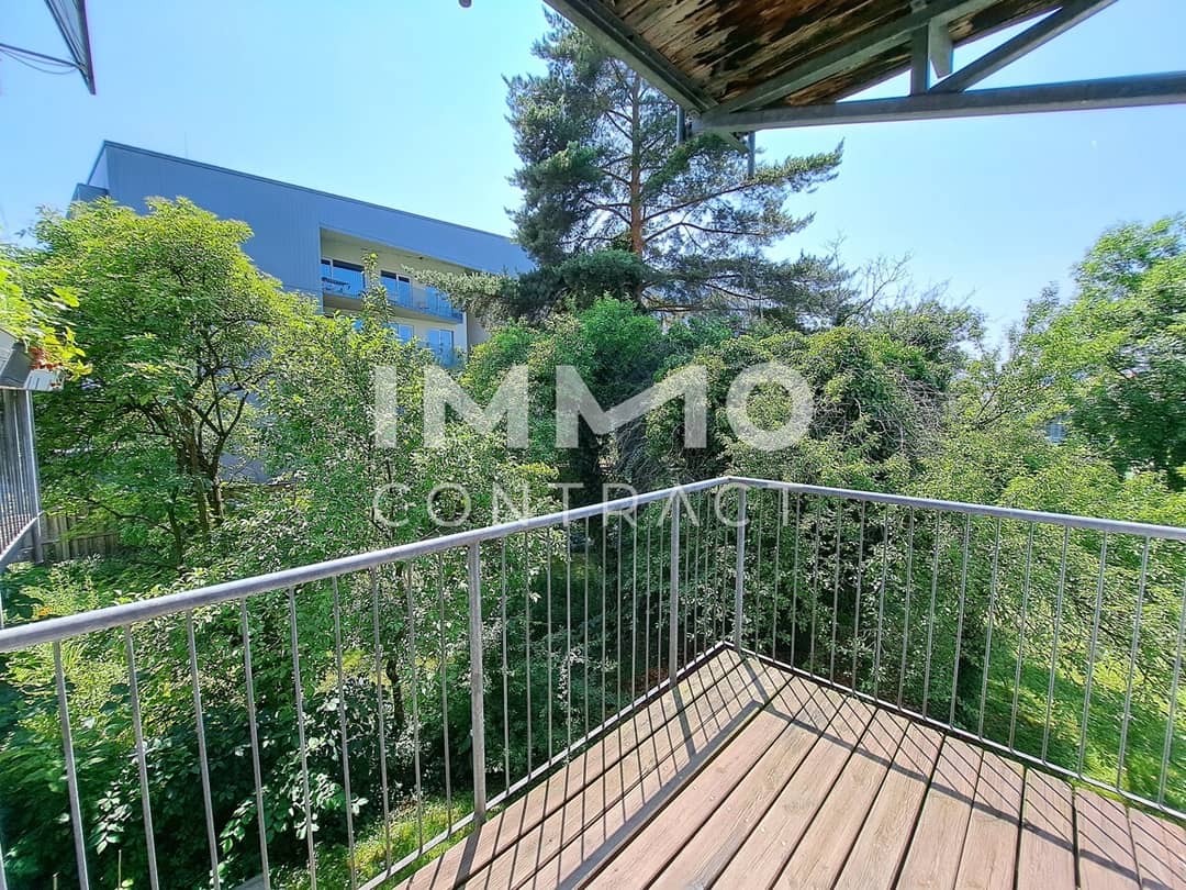 Apartment with balcony near university