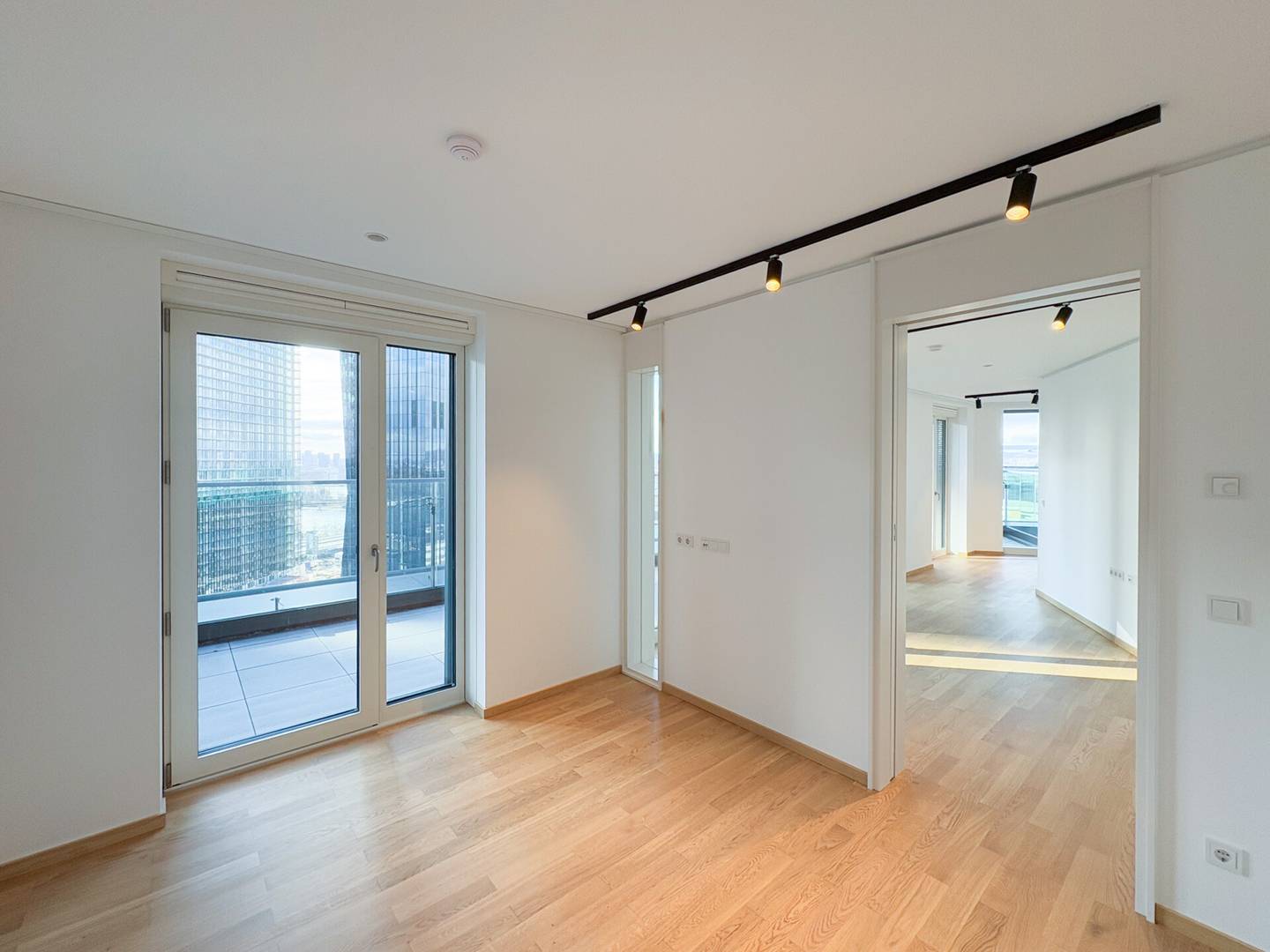 Dachgeschosswohnung mit großer Terrasse Erstbezug