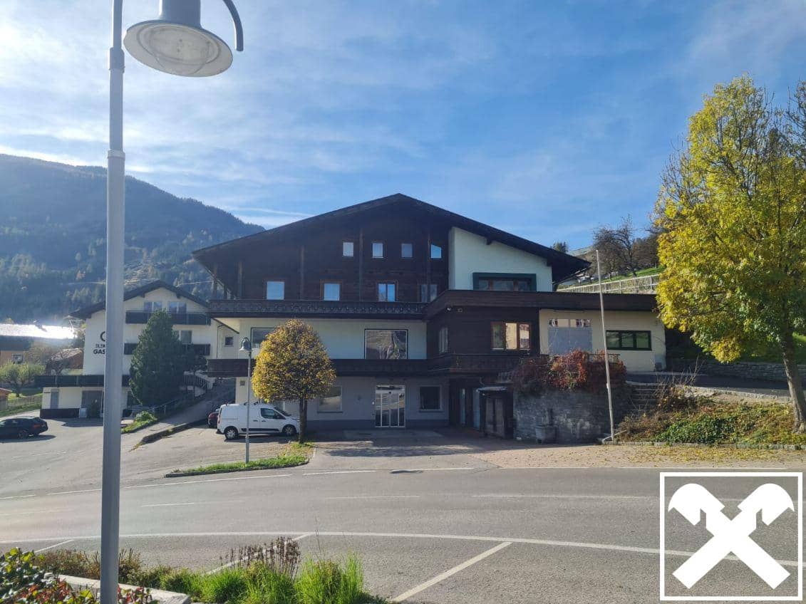 Mehrfamilienhaus in Winklern im Mölltal: 6 Wohnungen & 3 Gewerbeflächen