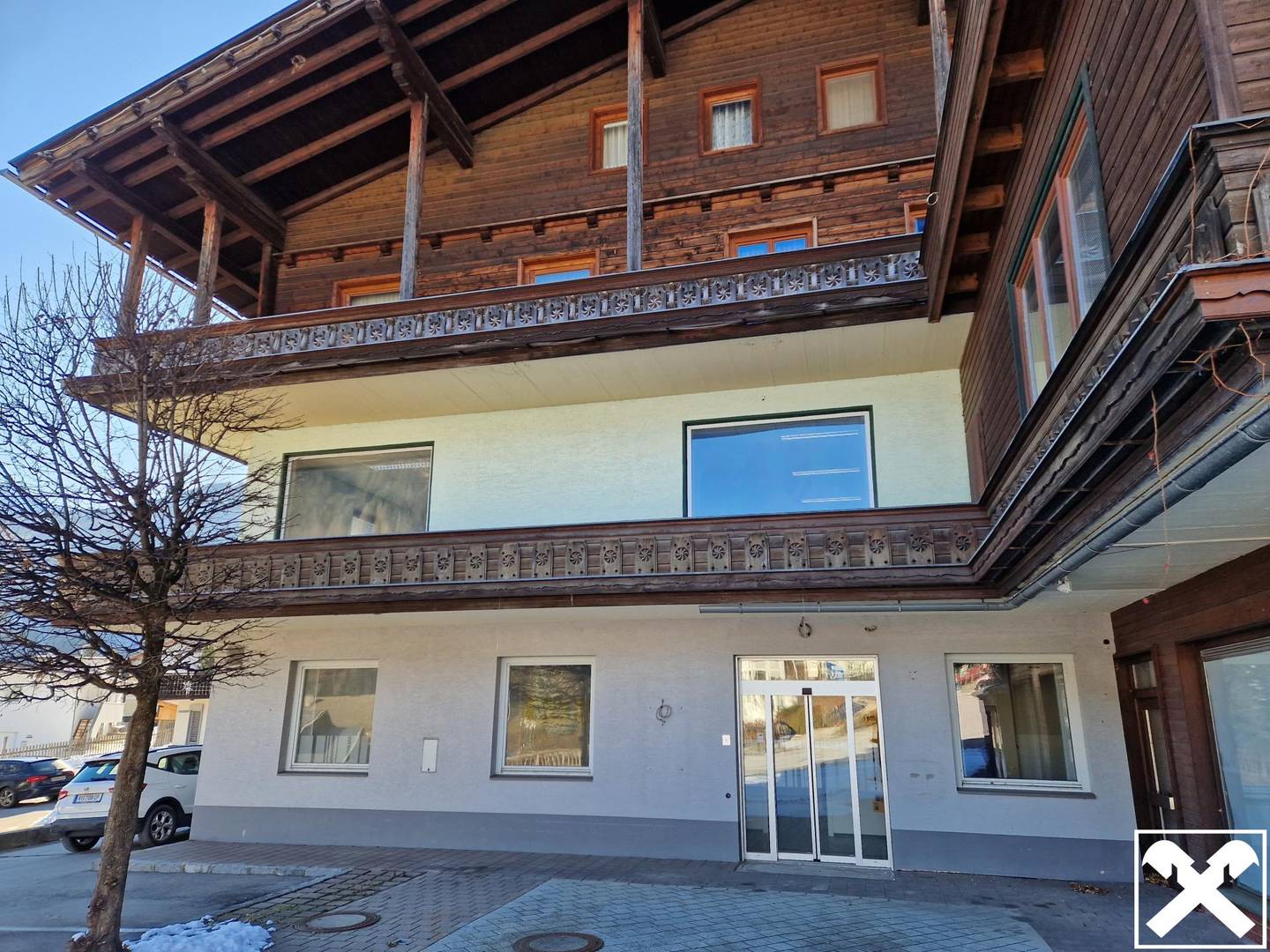 Mehrfamilienhaus in Winklern im Mölltal: 6 Wohnungen & 3 Gewerbeflächen