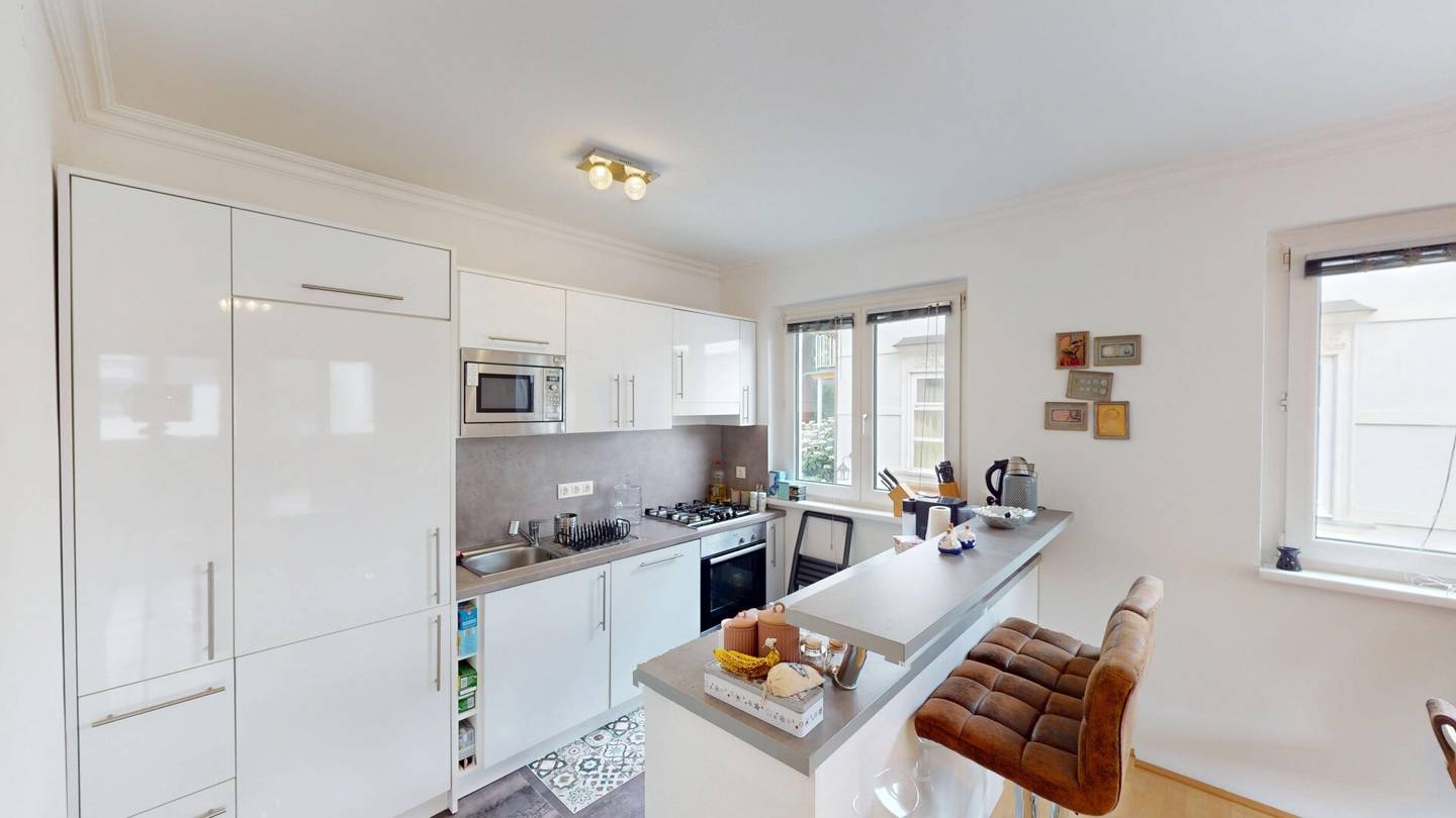 Renovated maisonette apartment with underground parking
