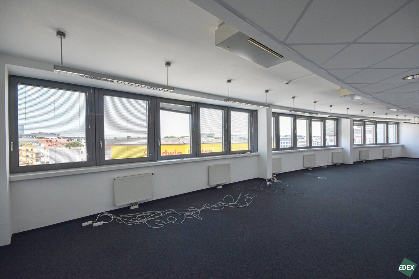 Modern office space with optimal connectivity