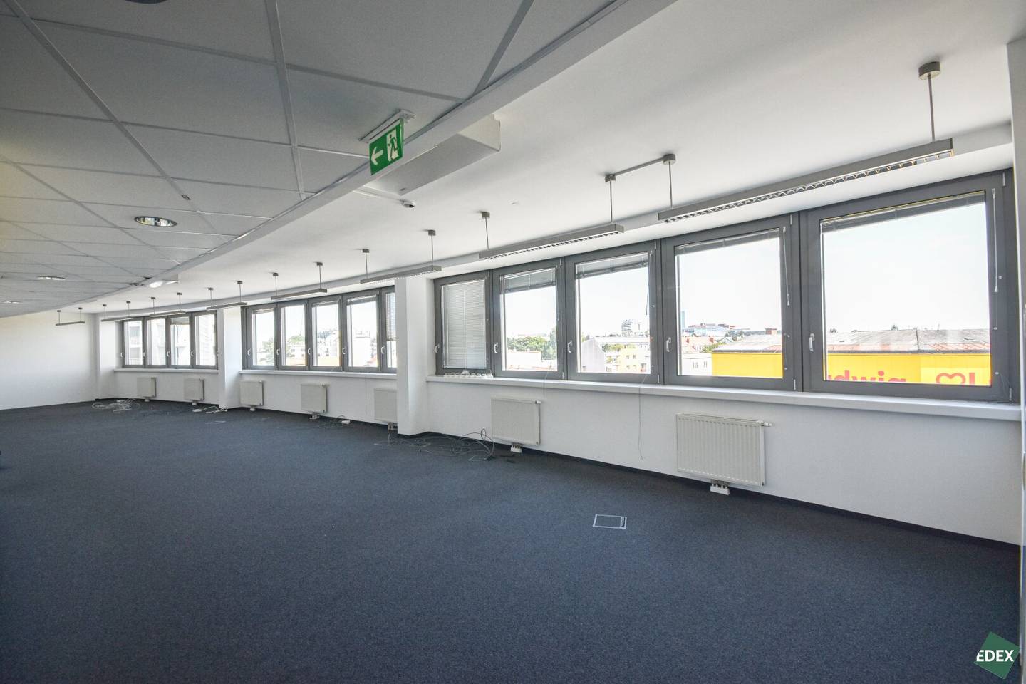 Modern office space with optimal connectivity