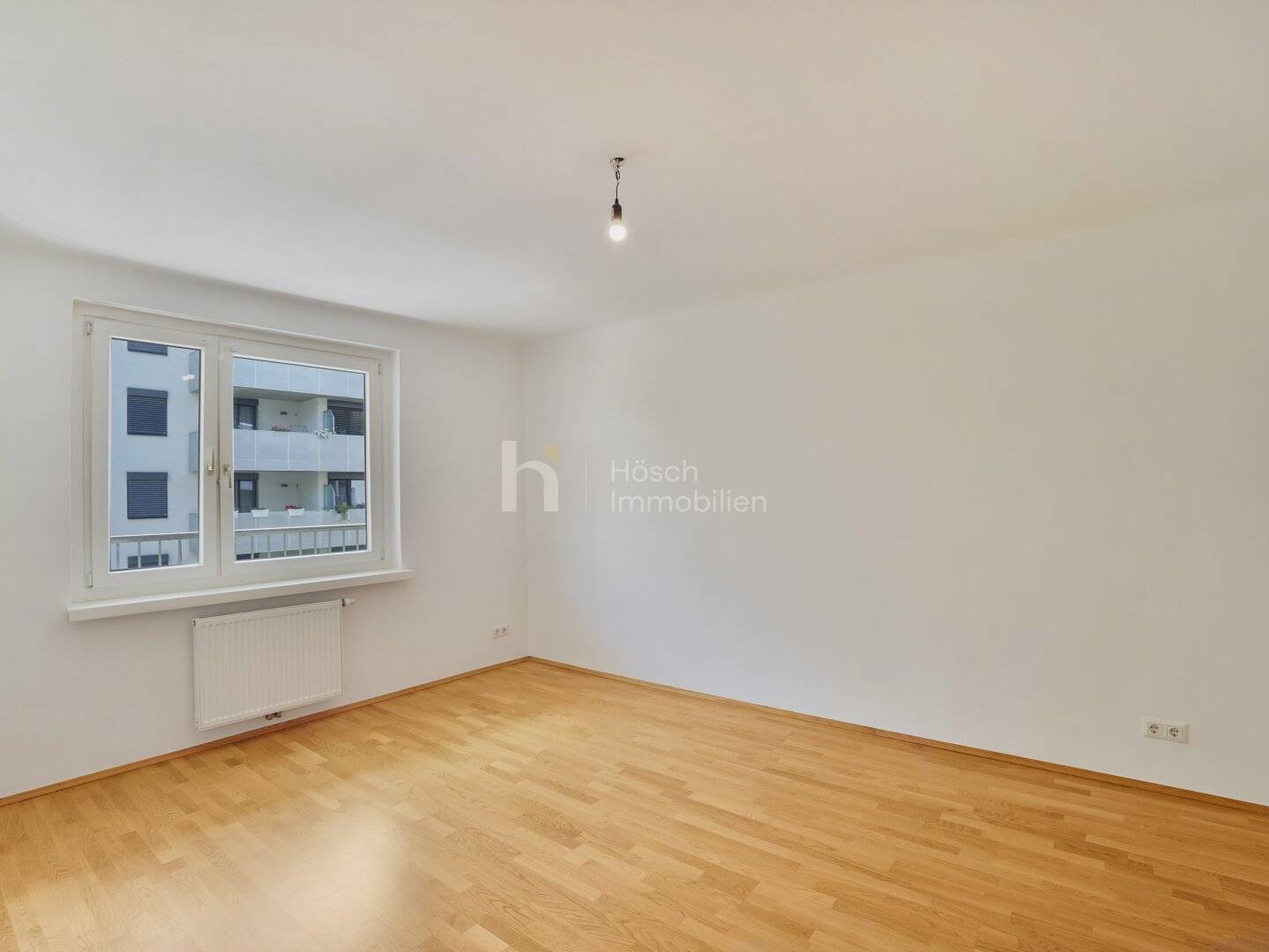 Apartment near the Old Danube with balcony