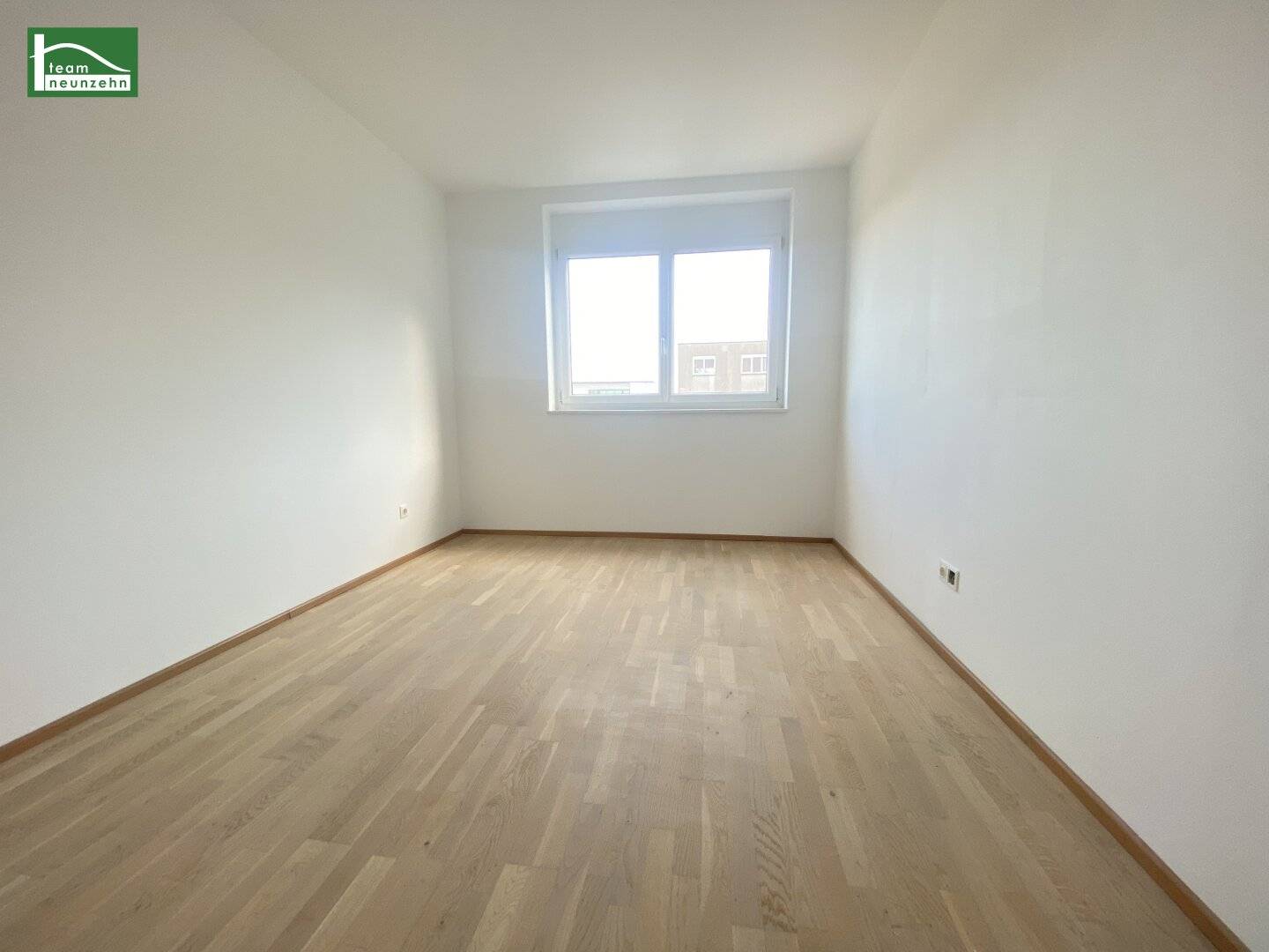 INVESTMENT-WOHNUNGSPAKET ZUM ATTRAKTIVEN PREIS! 5 WOHNUNGEN in gebrauchtem Neubauhaus!