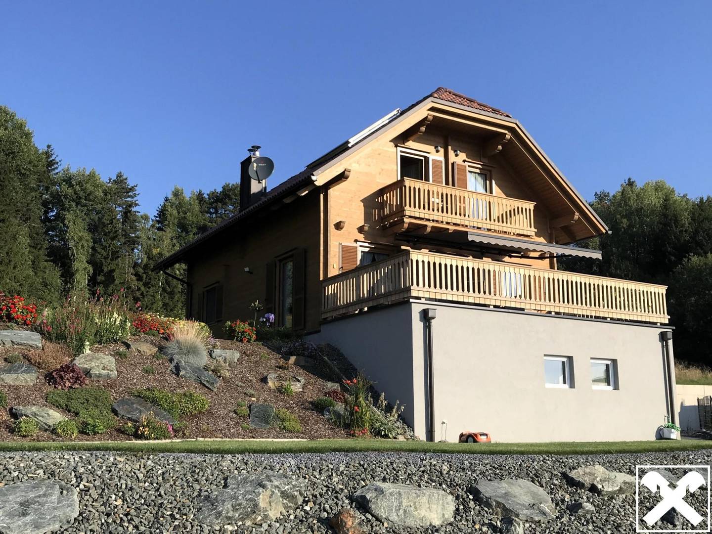 Charmantes Holzhaus in herrlicher Aussichtslage