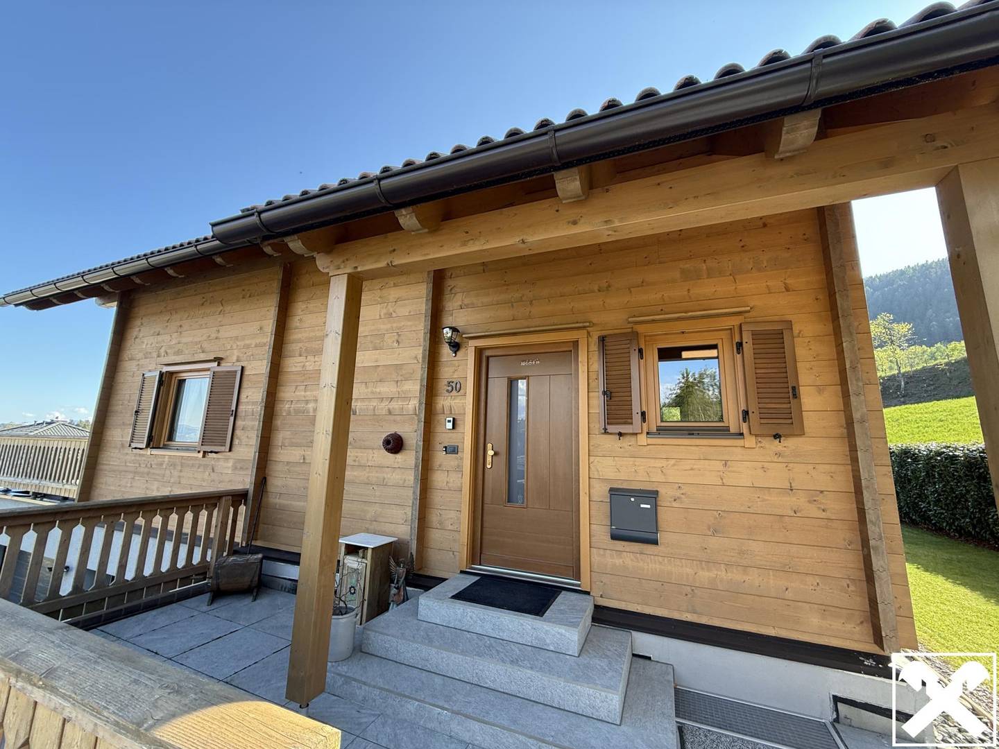 Charmantes Holzhaus in herrlicher Aussichtslage