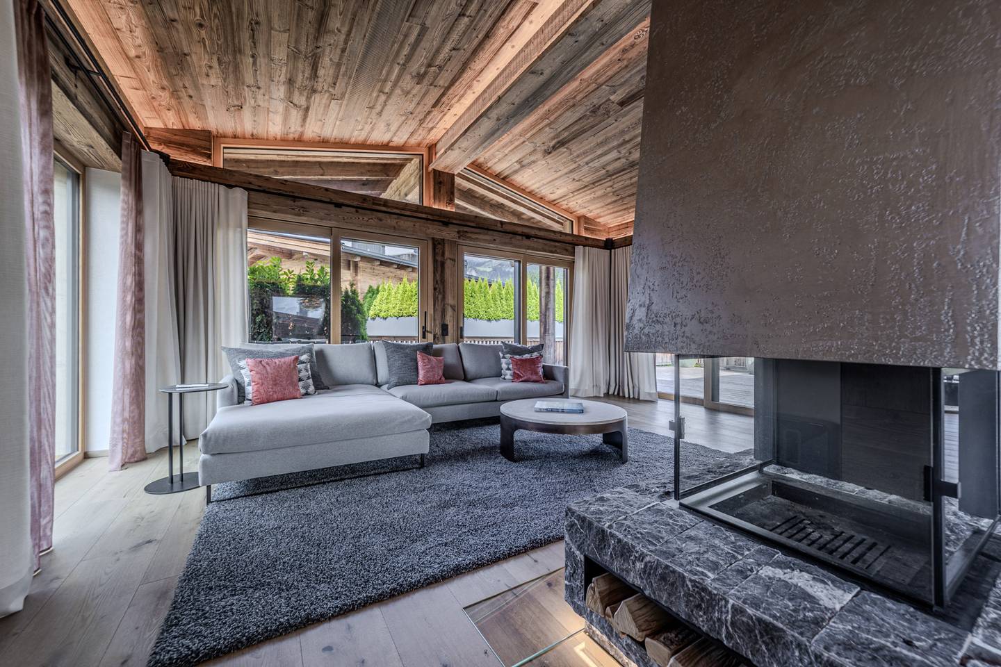 Alpiner Luxus trifft Design – Neubauchalet mit Kaiserblick